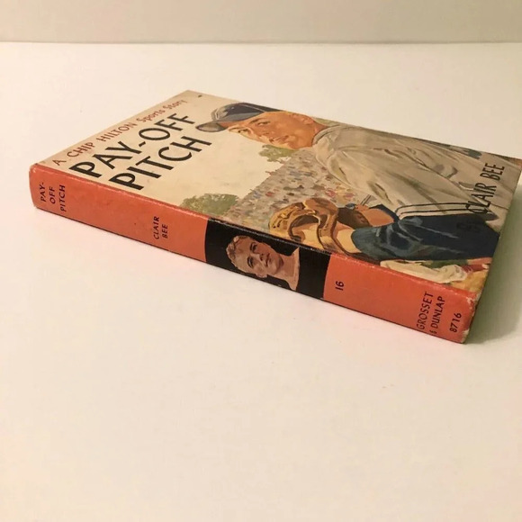 Vintage 1958 Chip Hilton Sports Story Pay Off Pitch  Clair Bee Hardcover Book - Picture 3 of 16